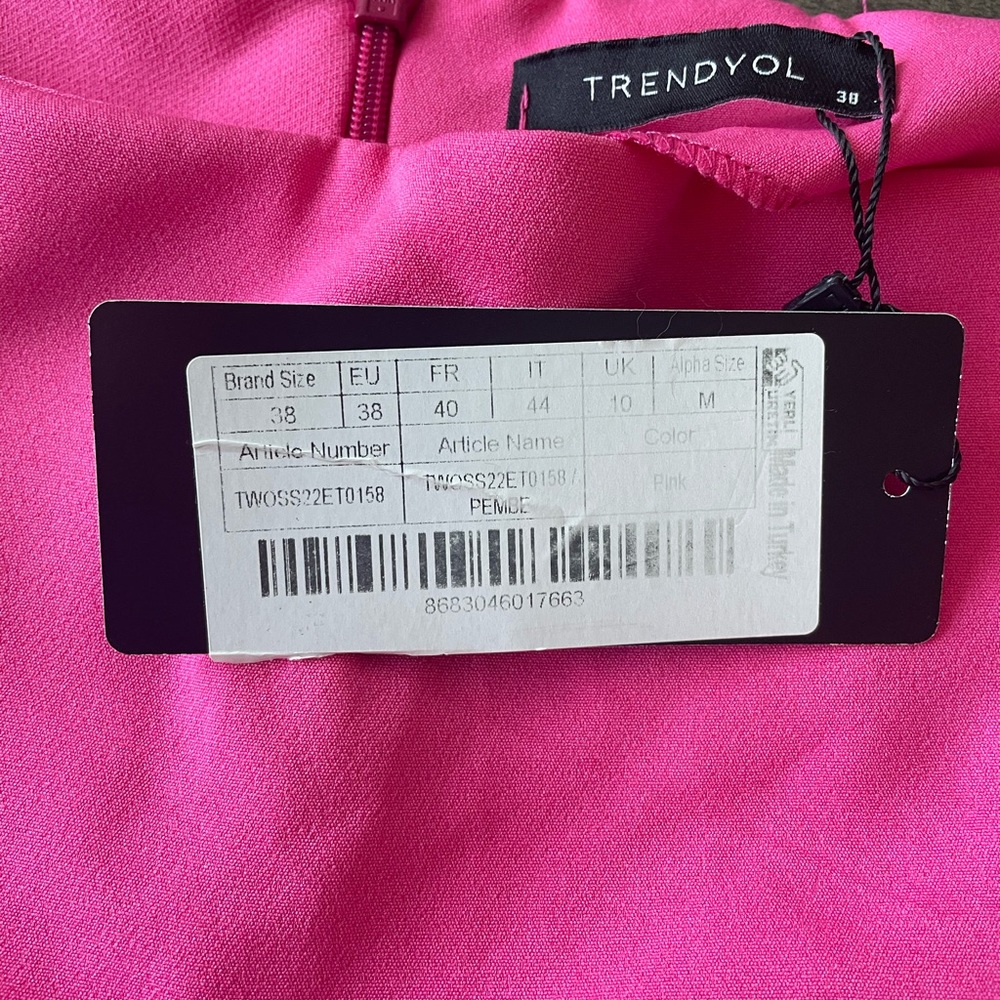 ASOS Pink Mini Skirt - Picture 3 of 3